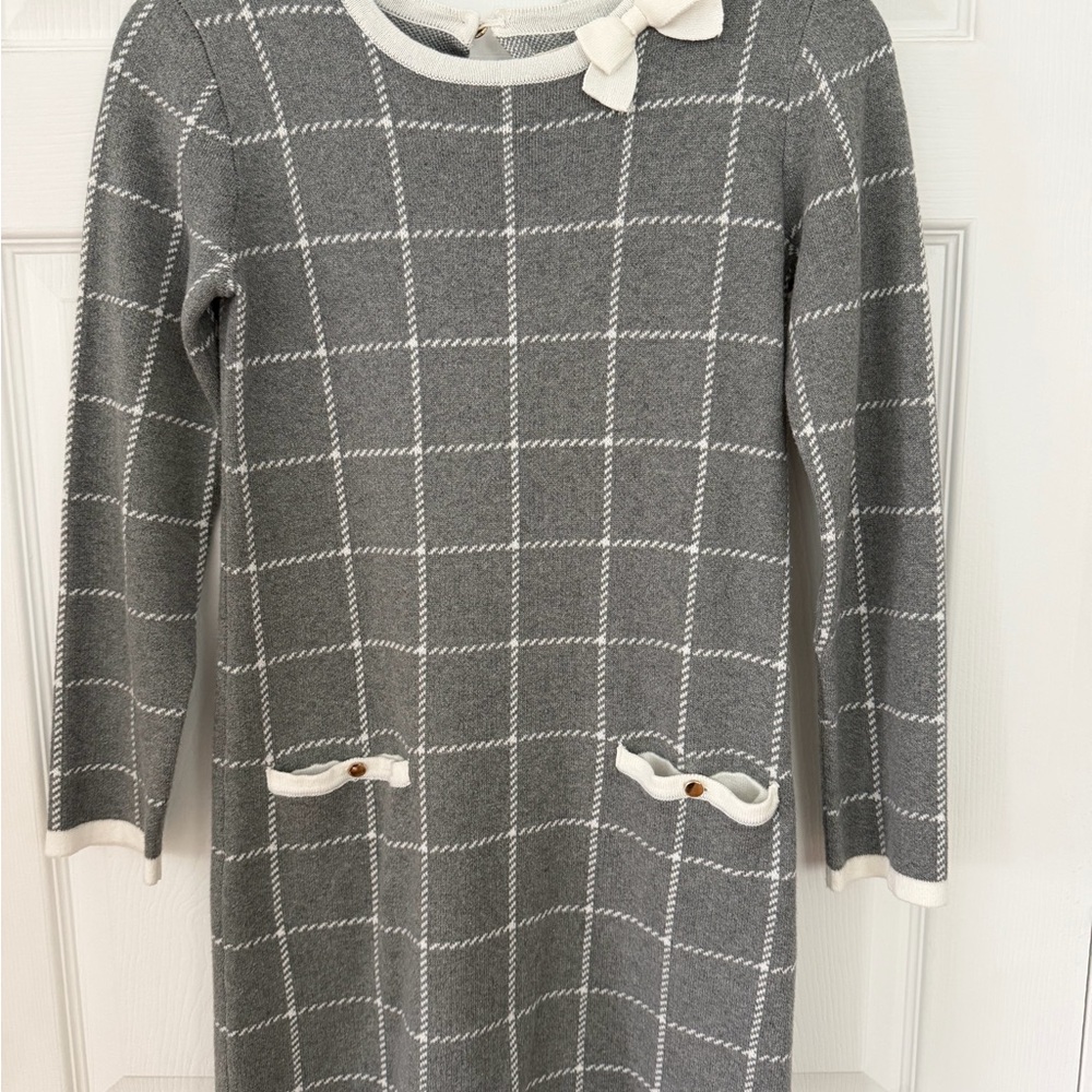 Stylish Kids Gray Checkered Sweater Dress with Bow